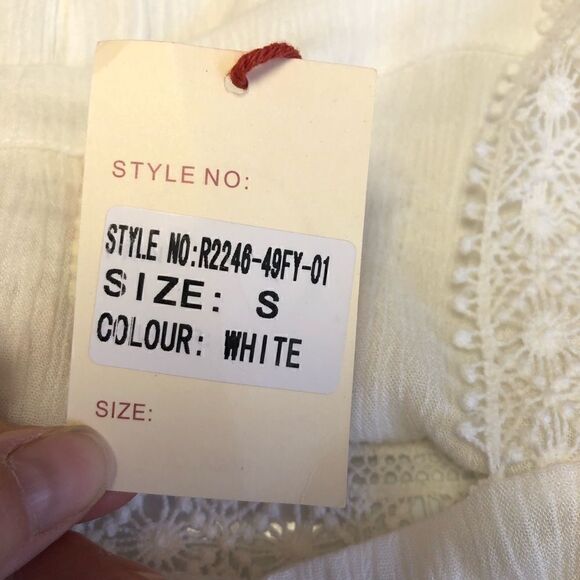 RAGA NWT White Sleeveless Boho Crochet Top Size S - Picture 10 of 10